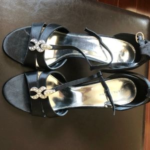 Black strappy party heels size 9